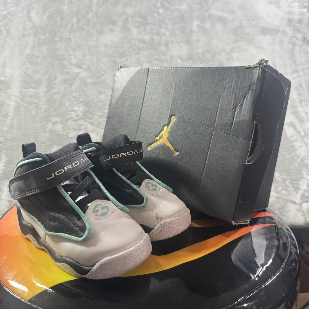 Jordan Pro Strong TD Shoes Toddler Size 7C Black White Tropical Twist Strap